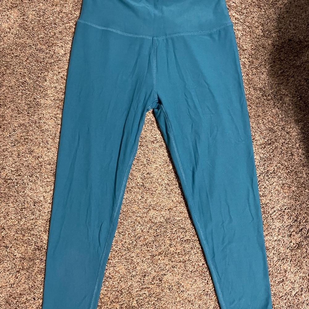 blue Capri leggings